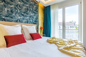 Dei Martiri Suite