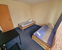Wilanow House - Hostel