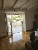 Beautiful Spacious apt in Nea Makri