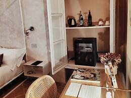 Badia Giulia Prestigious Historical B&B