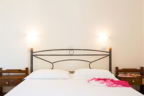 Albatross Hotel