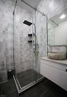 Gori Apartments