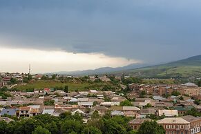 Gori Apartments