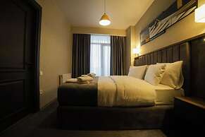 Gori Apartments
