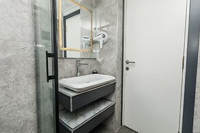 Besa Apartments