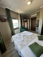 Ganita Life Hotel