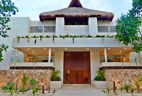 Condo With Amazing Jungle View With Top Amenities