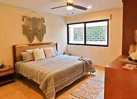 Condo With Amazing Jungle View With Top Amenities