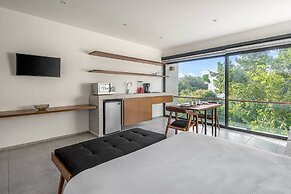 Great Located Private Villa W/amazing Rooftop Pool