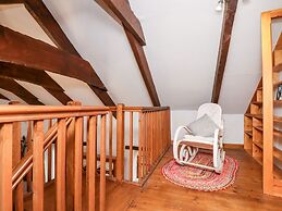 Two Shoes Cottage