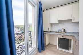 Guest Suites