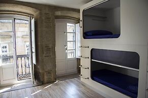 HOSTELCROSS