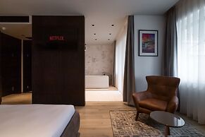 Emery Hotel
