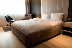 Emery Hotel