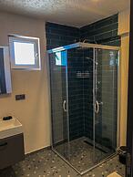 Loca Centre Suites