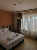 Loca Centre Suites