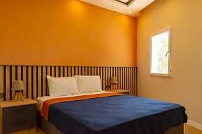 Loca Centre Suites