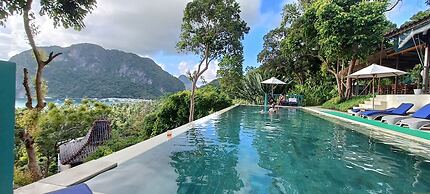 Glamping at Karuna El Nido