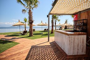 Anda Beach Bistro & Rooms