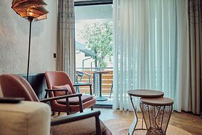 Parmos Otel