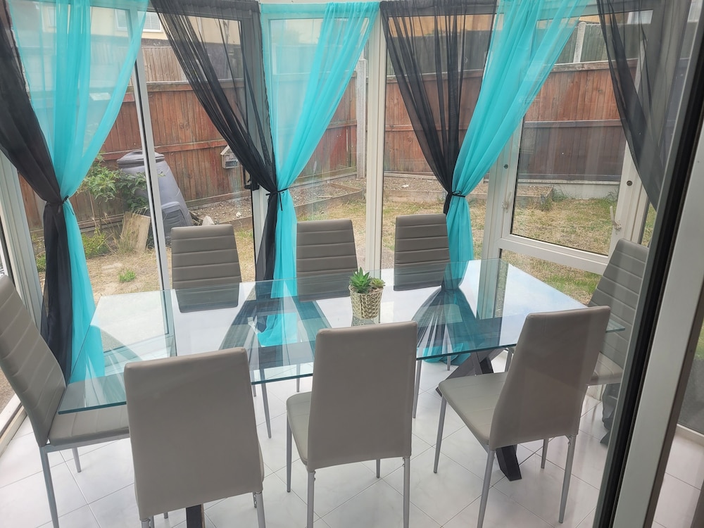 Beautiful 3-bed House in Ramsgate