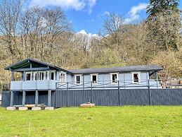 Valley Lodge
