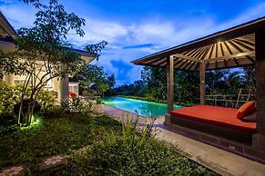 Luxury 3BR Kahuripan Villa