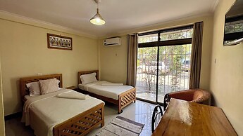 Runako Lodge