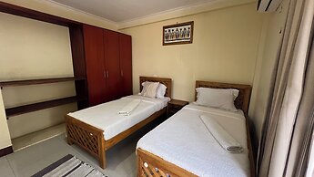 Runako Lodge