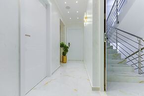 Irini Luxury Rooms