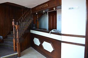 Jini Hotel
