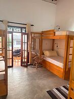 Hummus Hotel Hikkaduwa