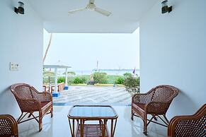 Seclude by the Lake Alleppey