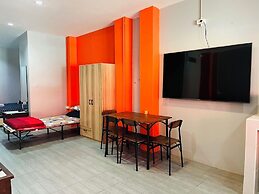 KARON STUDIO APARTMENT