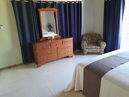 Villa Chinnor