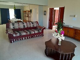 Villa Chinnor