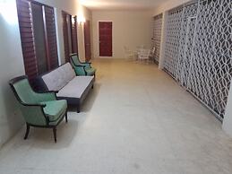 Villa Chinnor