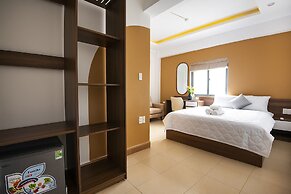 VALENTINO HOMESTAY