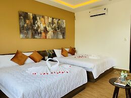 VALENTINO HOMESTAY