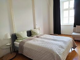 Lovely Modern Historical 1-bedroom