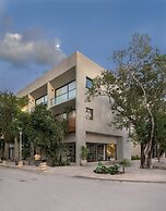 Great Located Spacious Loft W/amazing Rooftop Pool