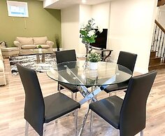 Brand New Walk Out Bsmt Apt Near Beach