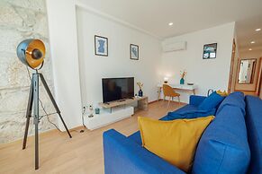 Modern Stylish Apartment I by Vacationy