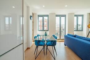 Modern Stylish Apartment I by Vacationy