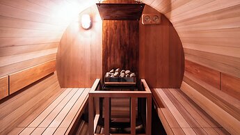 REF Okinawa Arena by VESSEL HOTELS