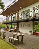 White Penny Hostel