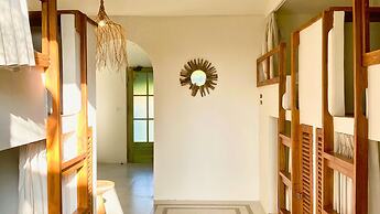 White Penny Hostel