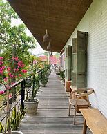 White Penny Hostel