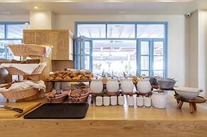 Mythos Suites Hotel