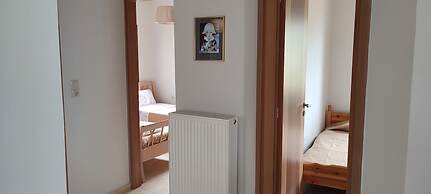 ALONI cottage